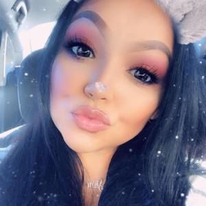 Meet your Posher, Marcella